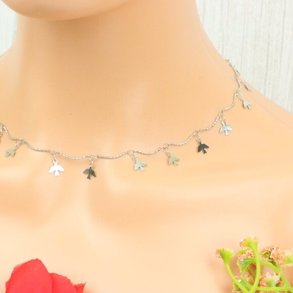 "Minimalist & Elegant Necklace Chain – Perfect for Women & Girls | UNVRC1030 - Picture 9 of 10